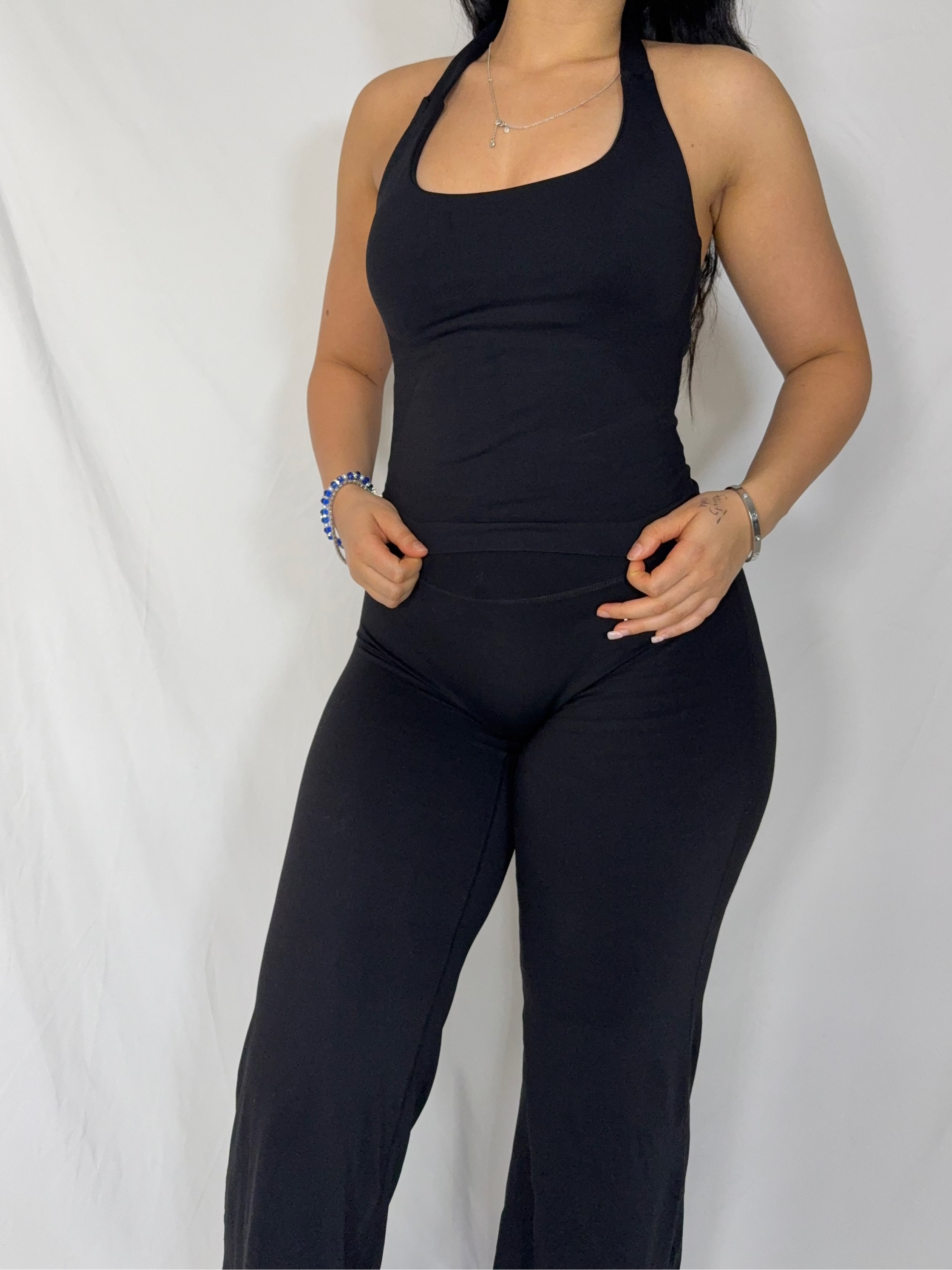 Obsidian essential halter